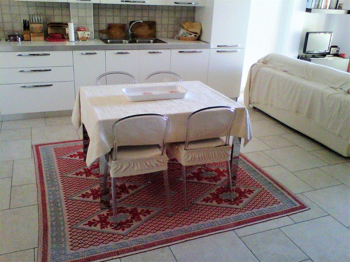 Appartamento Nel Cuore Di Villasimius 1 Piano Exterior foto